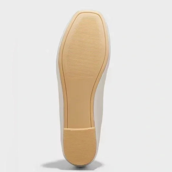 Jackie Silver Memory Foam Ballet Flats from A New Day NWT - Picture 4 of 10